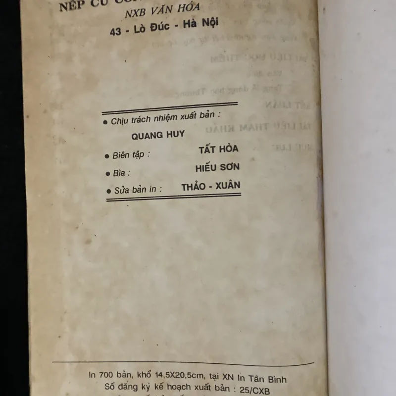 Nêp cũ con người Việt Nam- Toan Ánh- chữ ký 1024439
