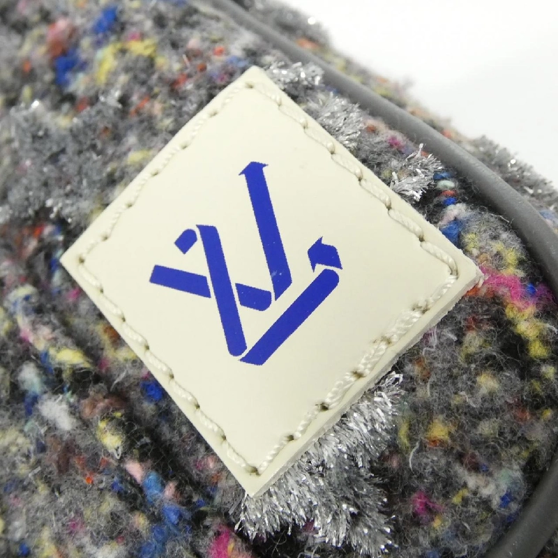 Túi Boston LV Felt Key Pouch XS M80821 của Louis Vuitton 614945