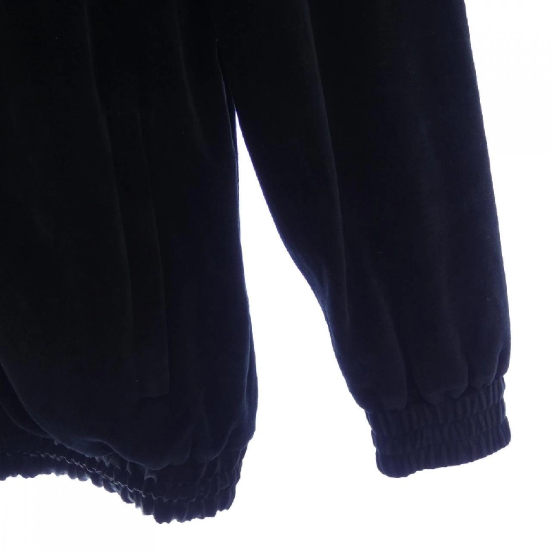 Áo khoác GUCCI - Hàng hiệu Authentic 902783