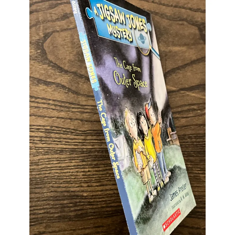 Jigsaw Jones Mysteries: The Case from Outer Space 975019