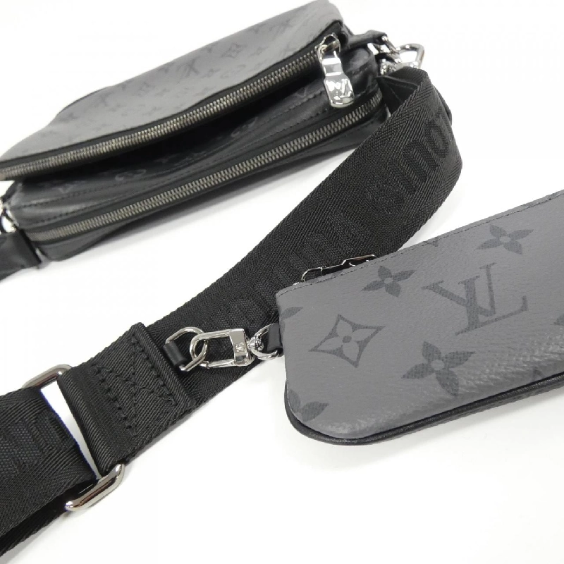 Túi đeo chéo Louis Vuitton Monogram Eclipse Reverse Trio M69443 613798