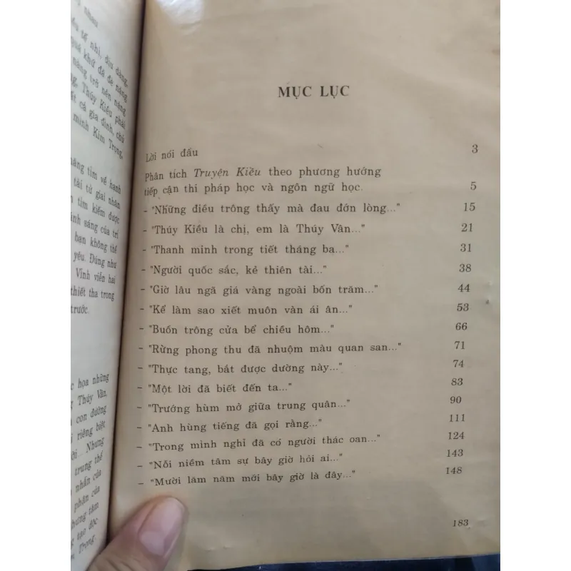 sách Giảng văn TRUYỆN KIỀU. 
Tác giả: Đặng Thanh Lê.
 958429