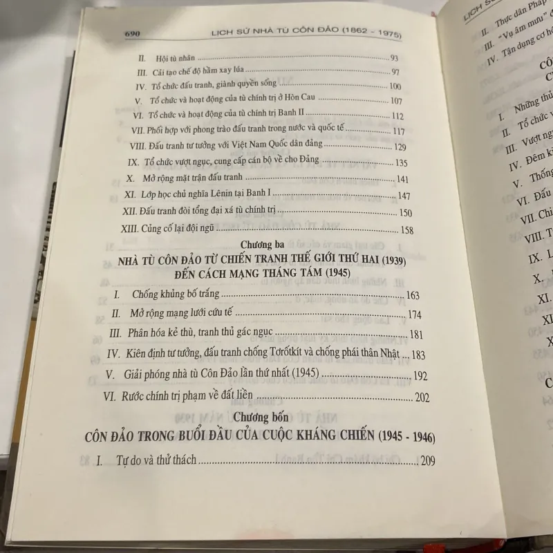 LỊCH SỬ NHÀ TÙ CÔN ĐẢO 1862-1975, bản bìa cứng, xb 2018 972295