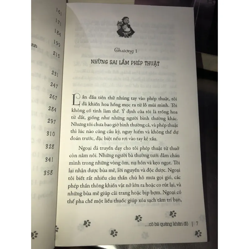 Red - cuộc phiêu lưu của cô bé quàng khăn đỏ - Liesl Shurtliff 1020222