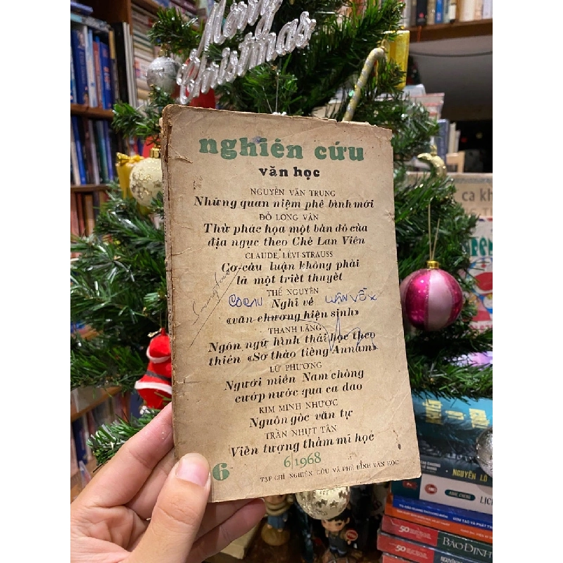 Tạp chí Nghiên cứu văn học 733868