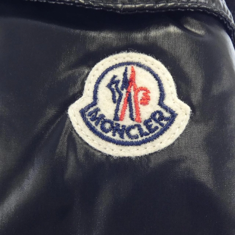 Áo khoác lông vũ MONCLER 642458