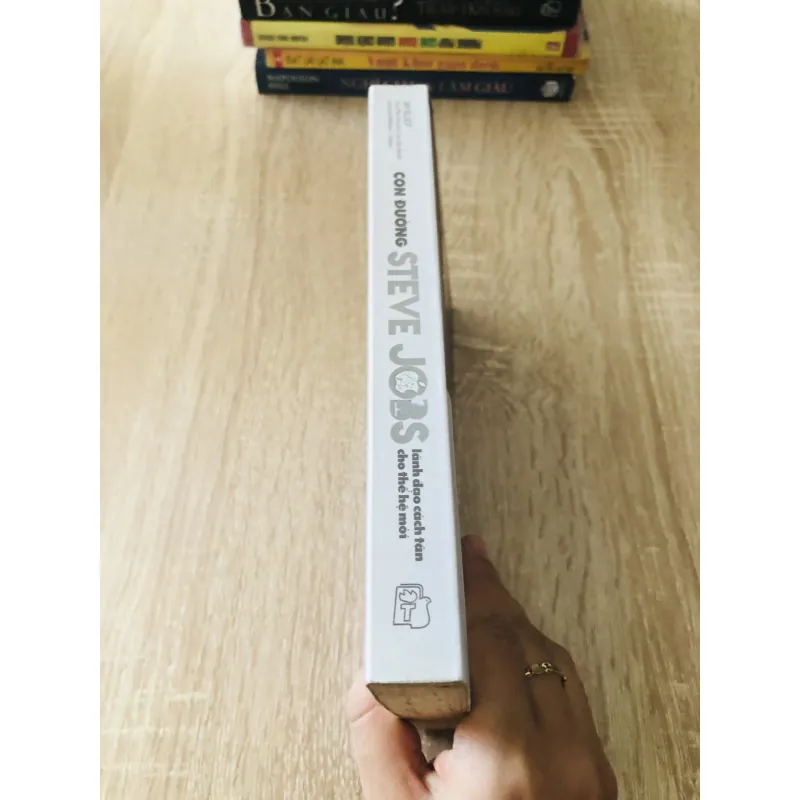 CON ĐƯỜNG STEVE JOBS lãnh đạo cách Tân cho thế hệ mới  1004014