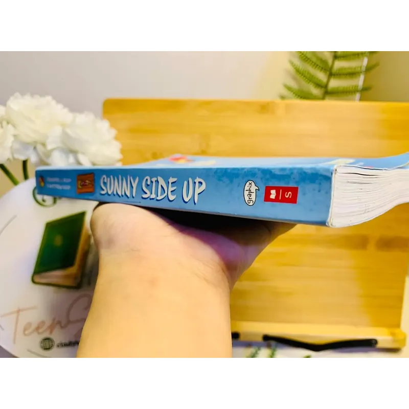 [Sách tiếng Anh 2hand] Like new 90% - ☀️ Sunny Side Up  715201