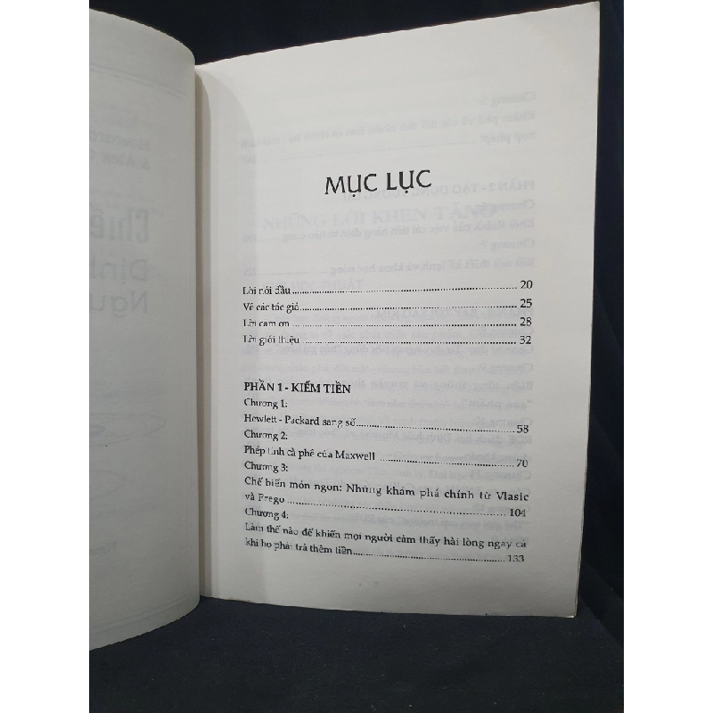 CHIẾN LƯỢC ĐỊNH VỊ NGƯỜI TIÊU DÙNG MỚI 60% 2016 -HCM205 HOWARD R MOSKOWITZ & ALEX GOFMAN SÁCH MARKETING KINH DOANH 364440