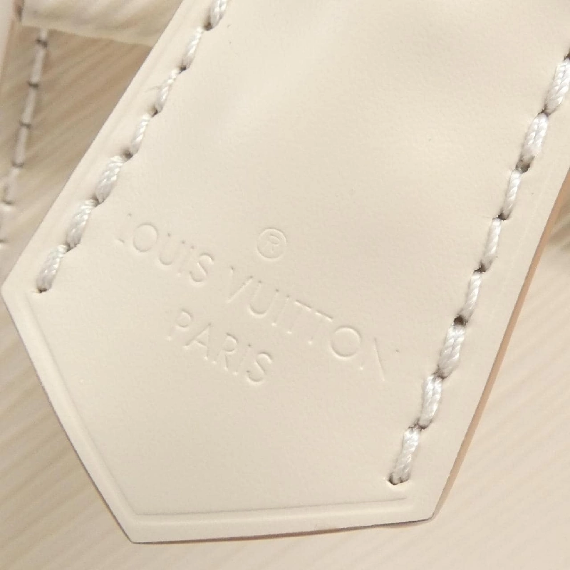 Túi Louis Vuitton Épi Cluny MINI M58928 619809