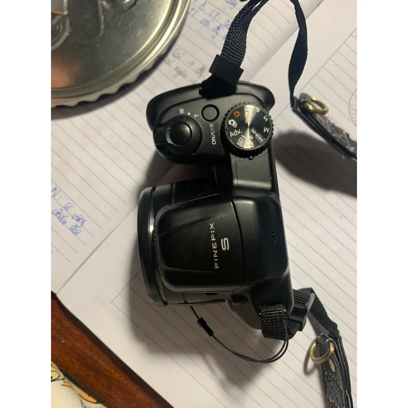 Máy ảnh kỹ thuật số Fujifilm FinePix S16 8600 MP màu đen 723312
