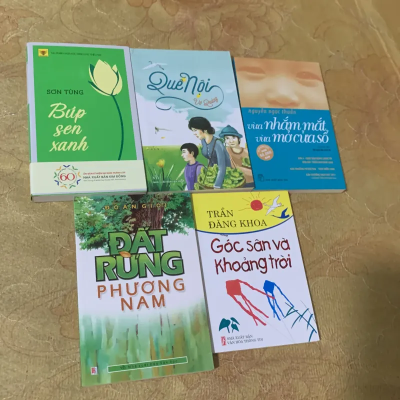 Đất rừng phương nam, búp sen xanh, quê nội, vừa nhắm mắt vừa mở cửa sổ, góc sân và khoảng 751724