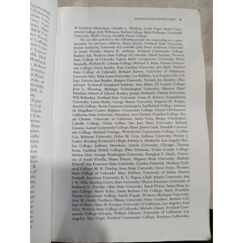 REREADING AMERICA - ĐỌC LẠI NƯỚC MỸ 562746