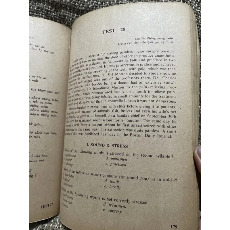 Trắc nghiệm Anh văn 12 A&B, sách tiếng anh trước 75 1010004