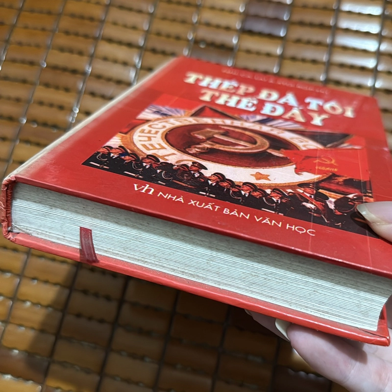 Thép đã tôi thế đấy 522614