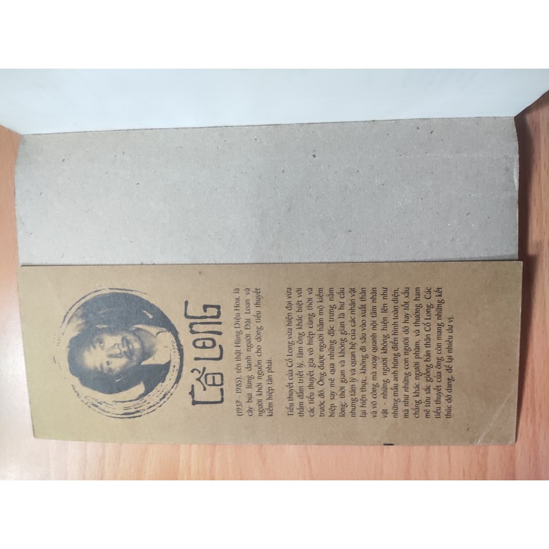 Ai cùng tôi cạn chén- Cổ Long 78289