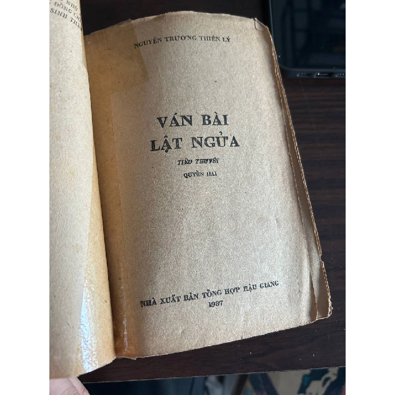 Ván Bài Lật Ngửa - Nguyễn Trường Thiệu 931957