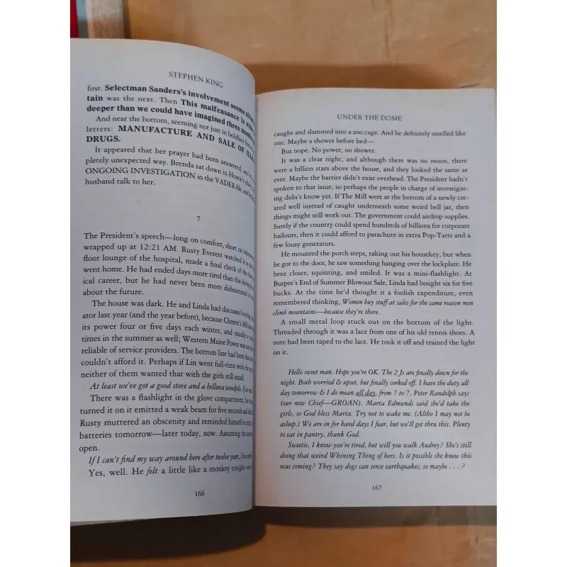 Under the Dome - Stephen King 1025137