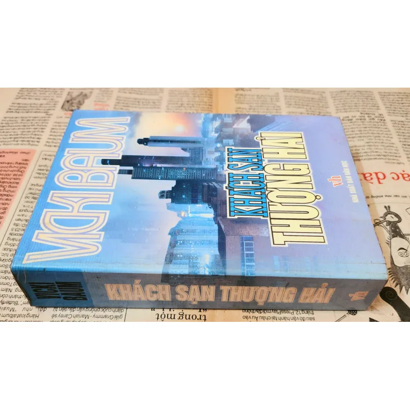 Tiểu thuyết KHÁCH SẠN THƯỢNG HẢI - Vicky Baum 709257