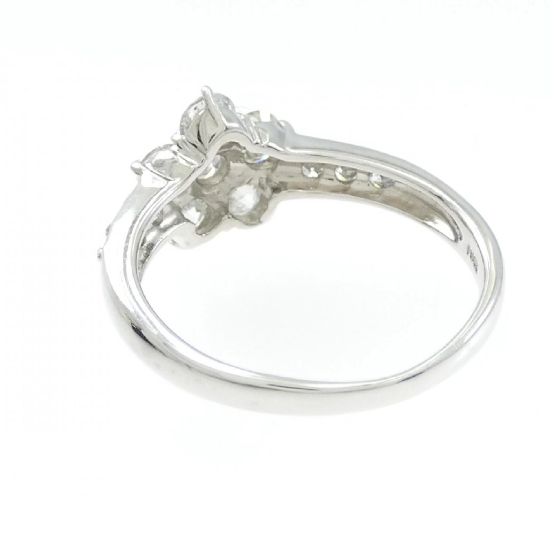 Nhẫn kim cương hoa PT900 1.00CT 667700