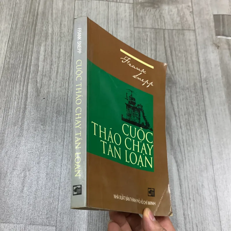 Cuộc tháo chạy toán loạn - frank snepp. 3b3 777821