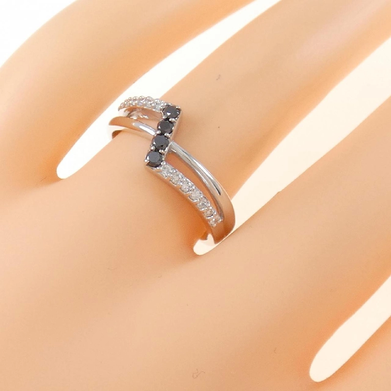 Nhẫn kim cương K18WG 0.12CT 673557