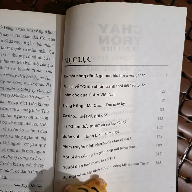 [Phóng sự - Tư liệu] Chạy trốn và mất tích - Đặng Vương Hưng 975681