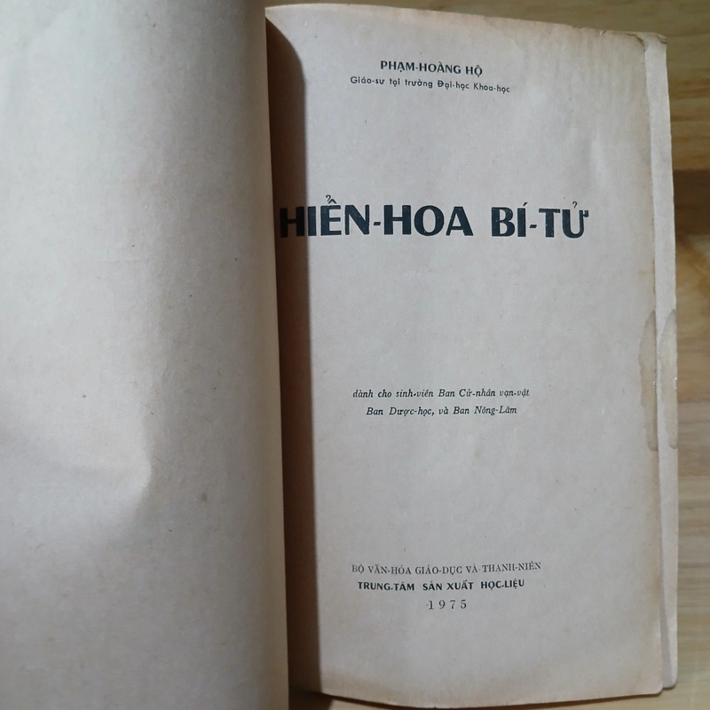 HIỂN HOA BÍ TỬ (XB 1975) - PHẠM HOÀNG HỘ 543670