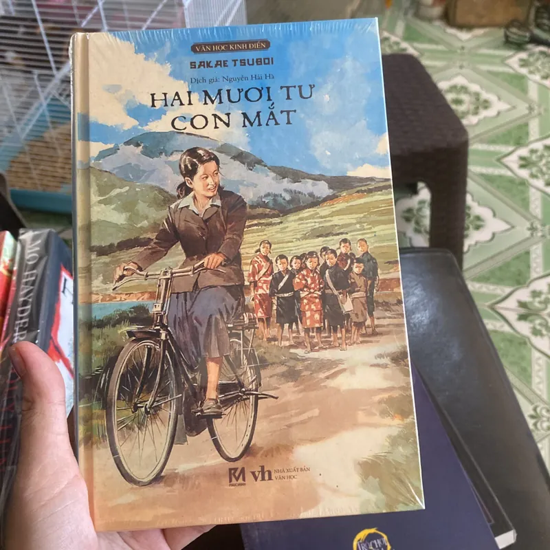 Hai mươi tư con mắt Sakae Tsuboi 731692