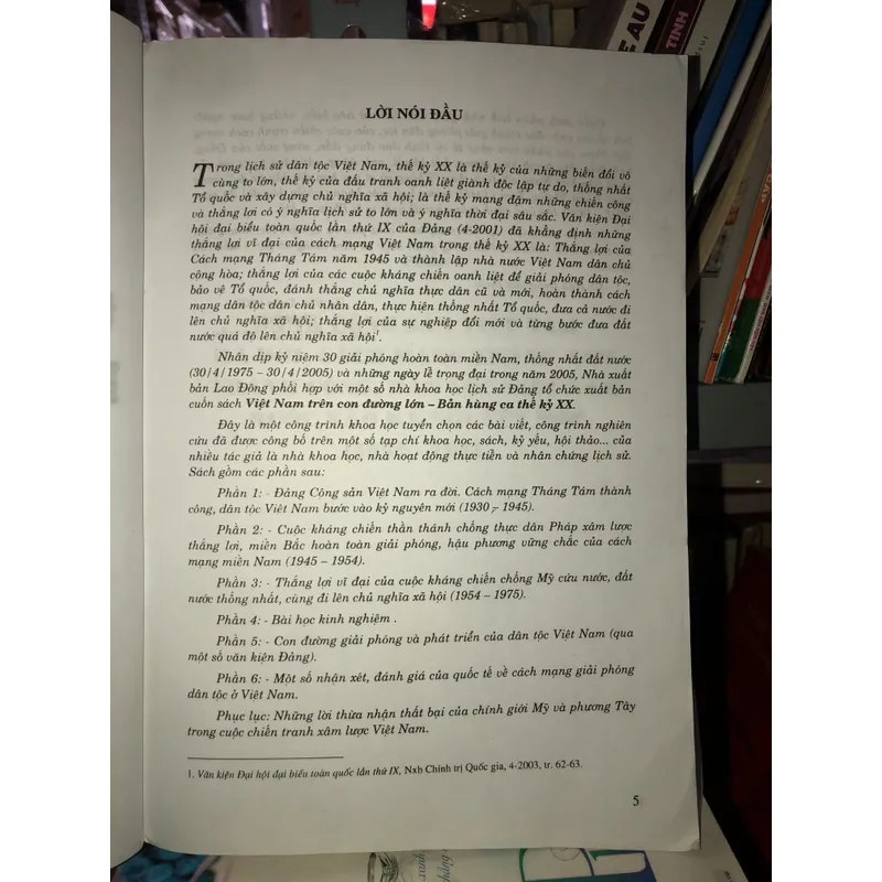 Việt Nam trên con đường lớn bản hùng ca thế kỷ XX - PGS,TS. Triệu Quang Tiến 717558