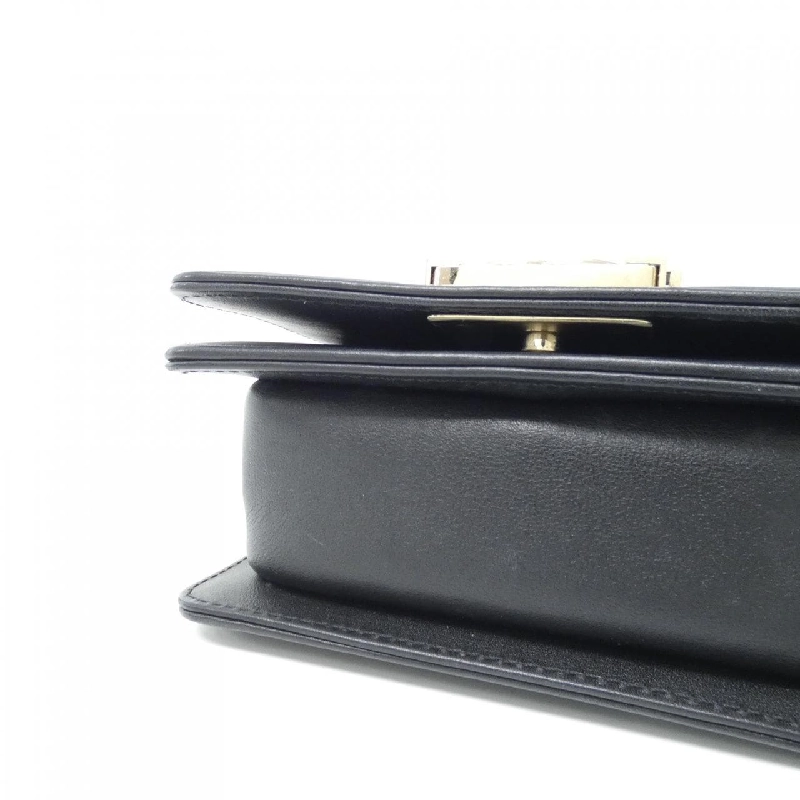 Túi xách vai Boy Chanel dòng 67364 613247