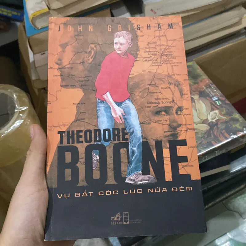 Theodore Boone: Vụ bắt cóc lúc nửa đêm 995749