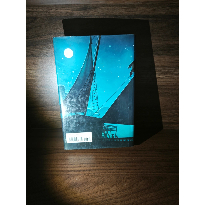 Ngoại văn LINTANG AND THE PIRATE QUEEN - Tamara Moss 548285