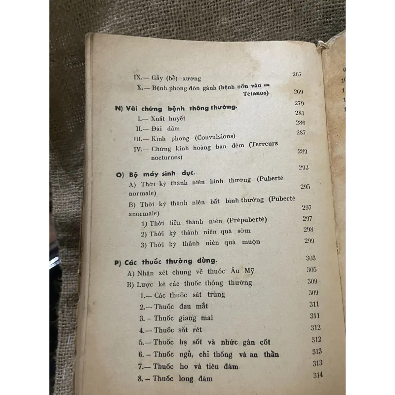 Nhi khoa - phương pháp nuôi dưỡng nhi đồng, bệnh trẻ em -  bs Phạm Huy Sinh -NXB Khai Trí  958657