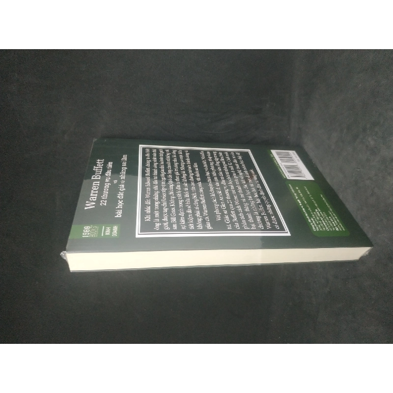 Warren Buffett 22 thương vụ đầu tiên và bài học đắt giá từ những sai lầm mới 100% HCM0102 38800