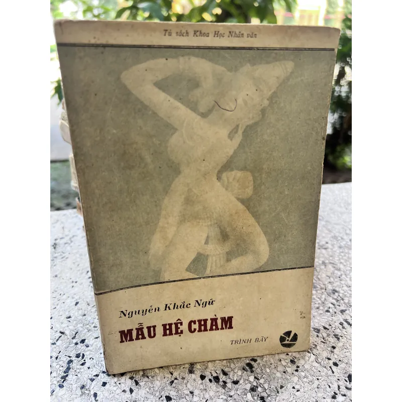 Mẫu hệ Chàm - Nguyễn Khắc Ngữ 592169