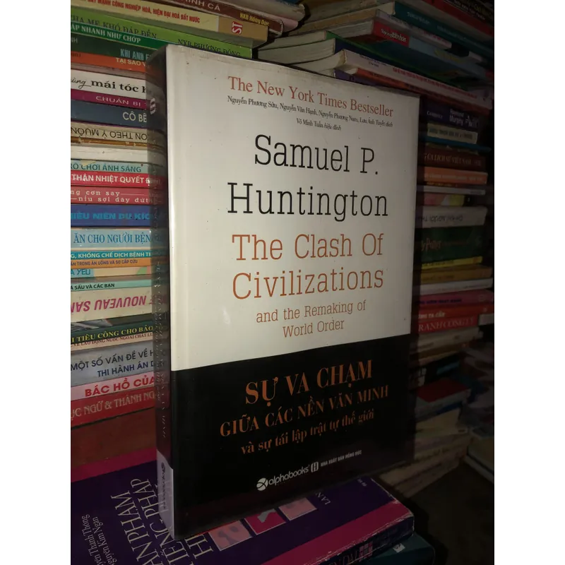 Sự va chạm giữa các nền văn minh và sự tái lập trật tự thế giới 730612