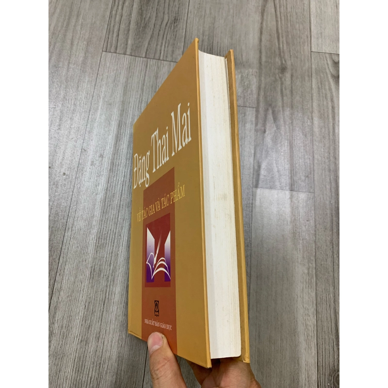 Đặng Thai Mai về tác gia và tác phẩm. 999 463898