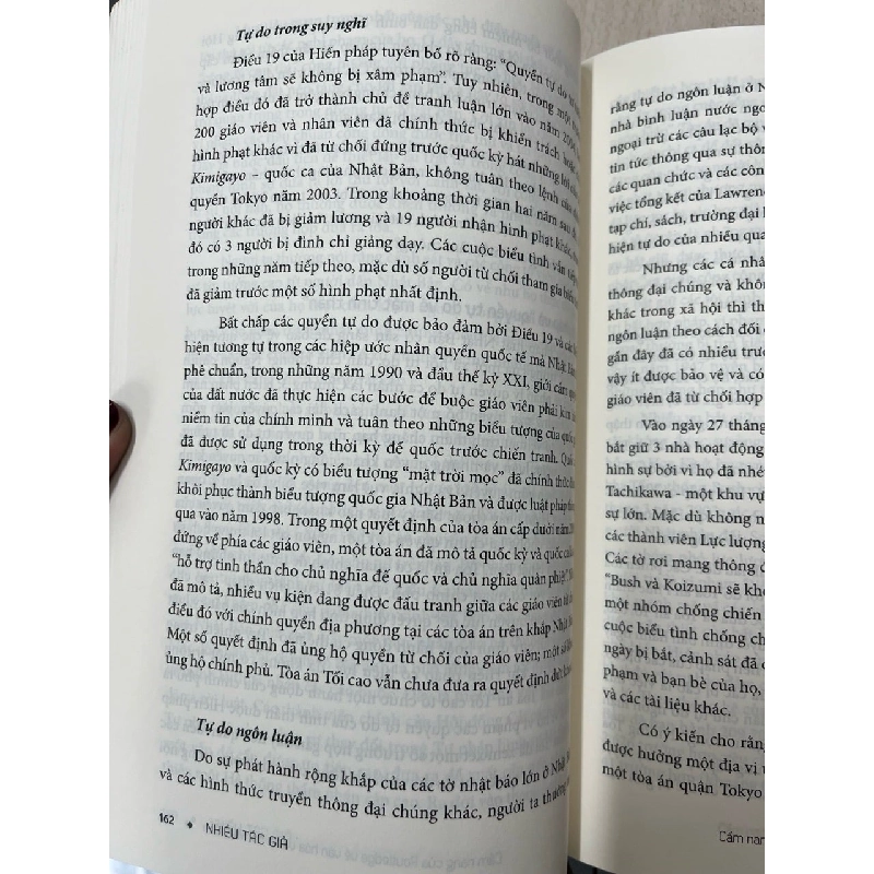 Cẩm nang của Routledge về văn hoá và xã hội Nhật Bản 752047