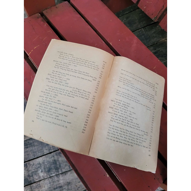📖 Thơ văn yêu nước nửa sau thế ký XIX (1858-1900)  526037