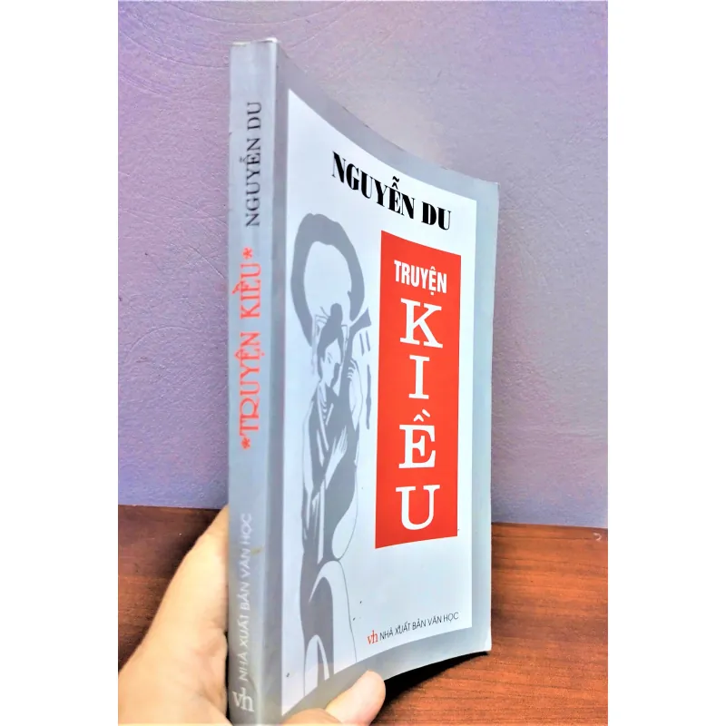 Sách: Truyện Kiều  - Tác giả : Nguyễn Du 673857