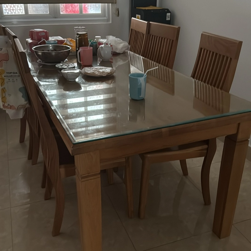 bàn ăn nhập chính goc tu nga 530830