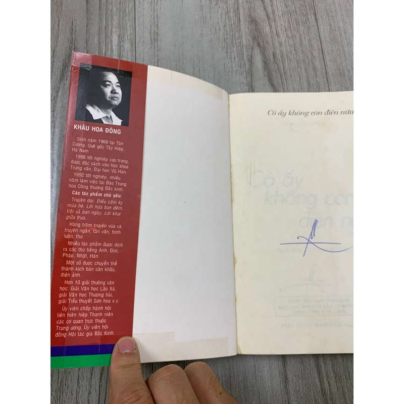 Cô ấy không còn điên nữa - khâu đông hoa. 999 465964