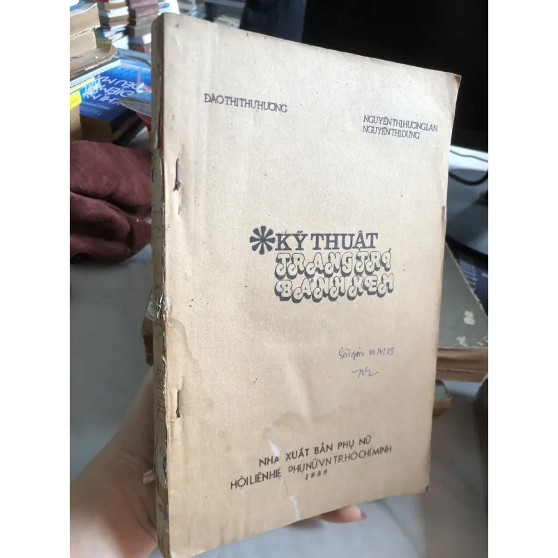 Kỹ thuật trang trí bánh kem  1006327