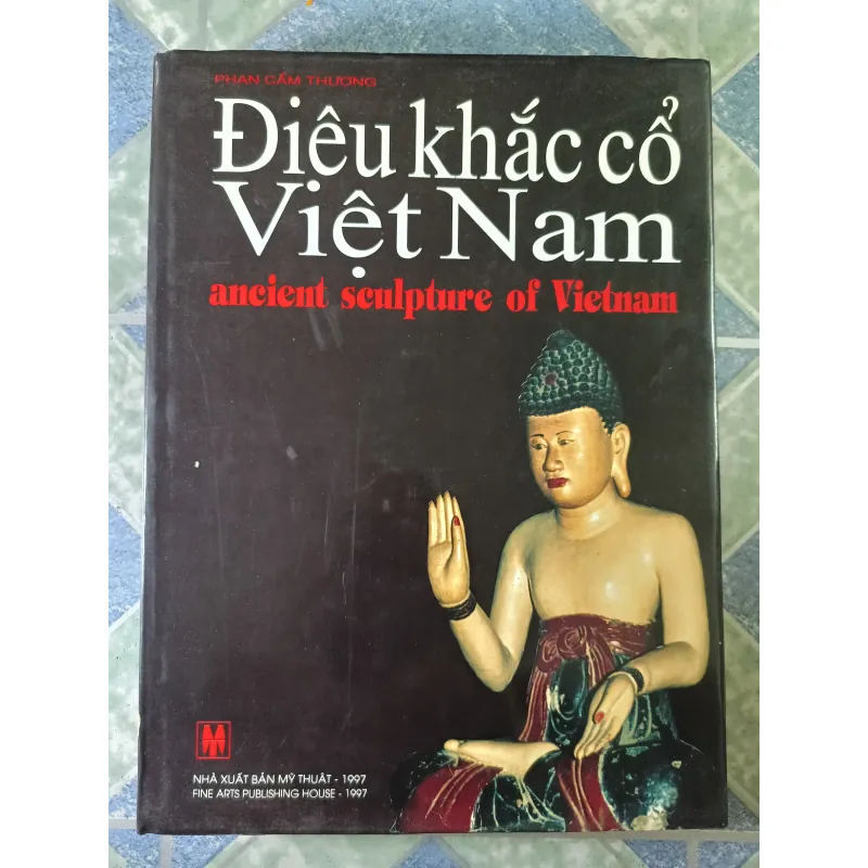 Điêu khắc cổ Việt Nam - Phan Cẩm Thượng 748827