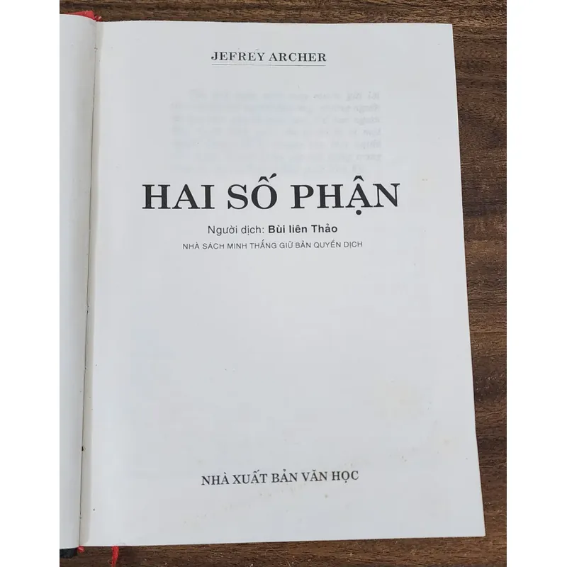 Tác phẩm VH kinh điển: HAI SỐ PHẬN (nhà văn Jeffrey Archer) 723407