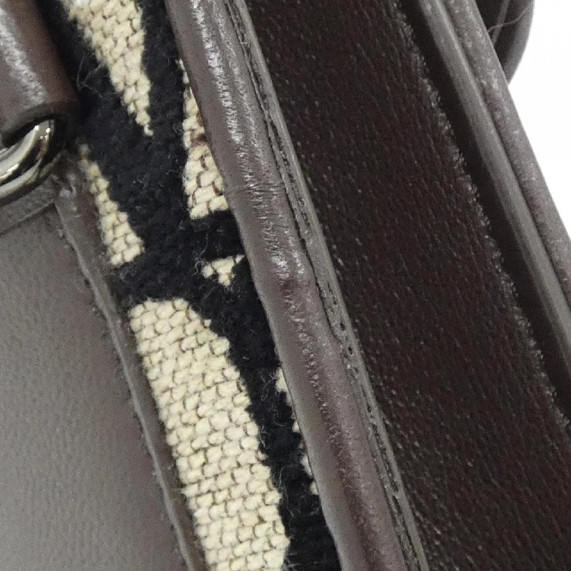 Túi xách vai Valentino Garavani 2Y0P0U34WWH - Hàng hiệu Authentic 803321