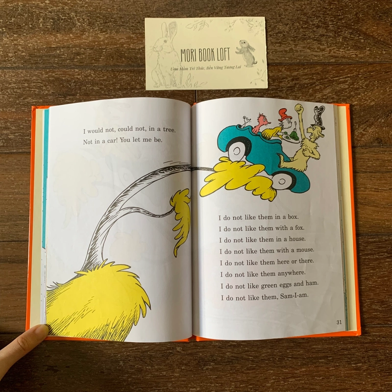 Sách tranh tiếng anh Green Eggs and Ham - Dr. Seuss, Used, Bìa cứng 478657
