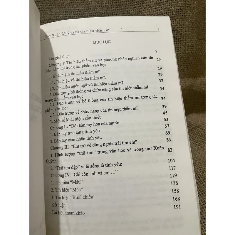 Nghiên cứu và giảng dạy thư Xuân Quỳnh từ góc độ tín hiệu thẩm mỹ 959910