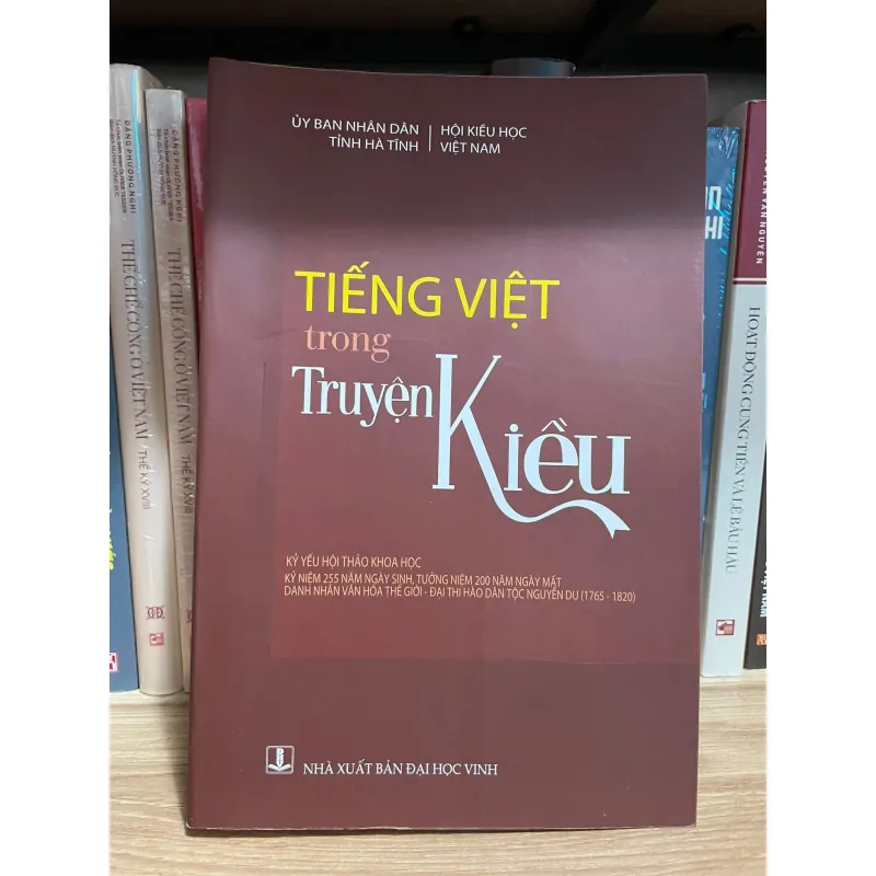 Tiếng Việt trong truyện Kiều  1024704